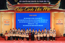 Bắc Ninh: Trao thưởng Quỹ Khuyến học, khuyến tài Phạm Văn Trà