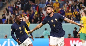 Giroud chạm kỷ lục, đội tuyển Pháp đè bẹp Australia