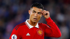 Man Utd thanh lý hợp đồng với Ronaldo