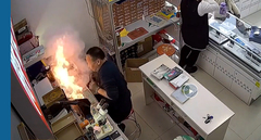 Máy tính bảng bốc cháy dữ dội trong cửa hàng điện thoại ở Trung Quốc