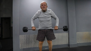 Cụ ông 94 tuổi ở Anh tập thể hình 2 tiếng mỗi ngày