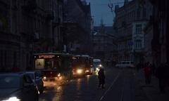 Nhiều khu vực ở Ukraine mất điện sau cuộc tập kích tên lửa quy mô lớn của Nga