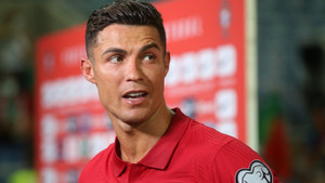 BLV Quang Huy: Ronaldo hết thời, khó bắt kịp Messi ở World Cup 2022