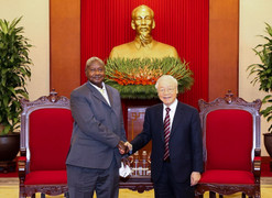 Tổng Bí thư Nguyễn Phú Trọng tiếp Tổng thống Uganda