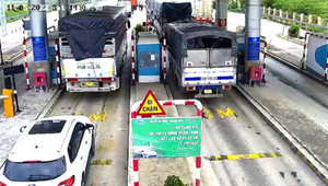 Khởi tố tài xế lái container chặn ngang cao tốc Đà Nẵng-Quảng Ngãi