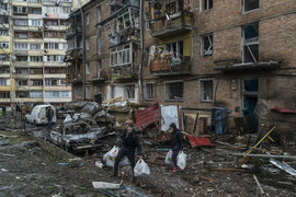 Ukraine cần bao nhiều tiền để tái thiết?