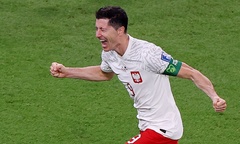 Lewandowski chói sáng, Ba Lan đánh bại Ả Rập Xê Út