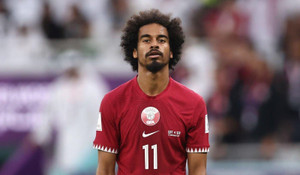 Qatar trở thành đội đầu tiên bị loại ở World Cup 2022