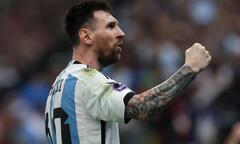 Messi sánh ngang Maradona, lập thêm 1 kỷ lục