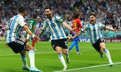 Khoảnh khắc thiên tài Messi giải cứu Argentina, thắp lại giấc mơ World Cup