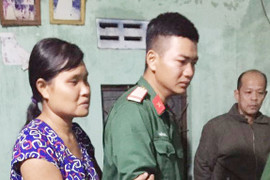 Xe tải lùi cán chết 3 người: Nam quân nhân đau đớn về gặp mẹ và 2 em lần cuối