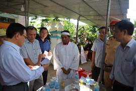 Xé lòng tang lễ 3 mẹ con bị xe tải cán tử vong