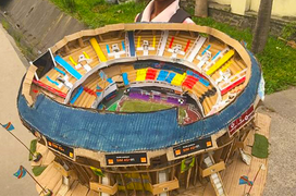 Cậu bé dùng bìa giấy làm ra mô hình sân vận động đẹp như thật gây sốt trên mạng