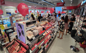 Người tiêu dùng chưa hài lòng với hàng khuyến mại Black Friday