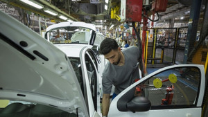 Iran thâm nhập thị trường ô tô Nga