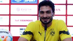 Trung vệ đội tuyển Đức Mats Hummels thích uống cà phê và ăn phở Việt Nam