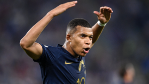 Mbappe bùng nổ, HLV Deschamps tiết lộ bí quyết