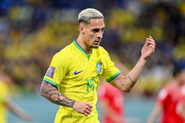 Brazil dùng đội hình dự bị đấu Cameroon