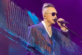 Dấu ấn 30 năm của Jimmii Nguyễn: Thăng hoa cùng những giọt nước mắt