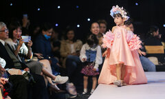 Hơn 100 mẫu nhí khoe tài trong đêm diễn Fashion Junction - Giao lộ thời trang