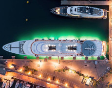 Siêu du thuyền lớn hơn cả sân vận động World Cup của Hoàng gia Qatar