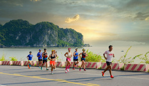 Băng qua những cung đường xanh cùng OneWay Marathon Cát Bà