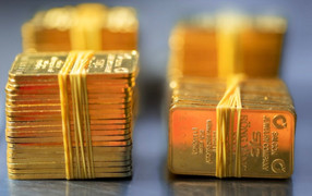 Giá vàng hôm nay 5/12: Chốt phiên cuối tuần dưới 1.800 USD