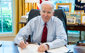 Tổng thống Joe Biden khích lệ đội tuyển Mỹ 