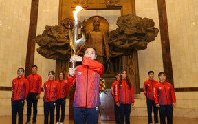 Trang trọng lễ rước đuốc Đại hội Thể thao toàn quốc lần thứ IX