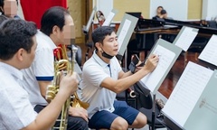 Hồ Hoài Anh xin nghỉ việc không lương