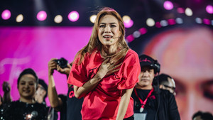 Mỹ Tâm bật khóc trước tình cảm của khán giả sau 1 tháng diễn liveshow 'Tri Âm'