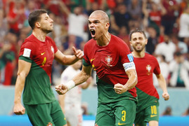 Trực tiếp bóng đá Bồ Đào Nha 6-1 Thụy Sỹ: Ronaldo vào sân
