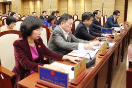 Hà Nội: Sẽ phạt đến 100 triệu đồng quán karaoke, vũ trường cho khách múa thoát y