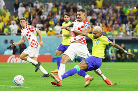 Trực tiếp bóng đá Croatia 1-1 Brazil: Giấc mơ của Neymar tan vỡ