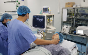 Ủ ấm, mặc nhiều lớp quần áo vẫn lạnh cảnh báo bệnh gì?