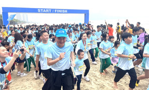 1.000 người chạy tiếp sức phòng, chống thiên tai và biến đổi khí hậu