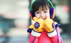 Nguyên tắc '4 ấm, 1 lạnh' giữ ấm trẻ trong mùa đông, cha mẹ không được quên