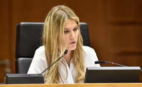 Đóng băng tài sản toàn bộ gia đình Phó Chủ tịch Nghị viện Châu Âu