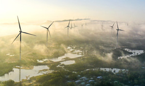 Vẻ đẹp choáng ngợp của cánh đồng điện gió ở Bình Định