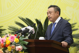 Chủ tịch Hà Nội: Tình trạng thiếu thuốc, thiết bị y tế chưa được xử lý dứt điểm