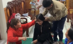 Cô gái xa quê giấu việc về thăm nhà, hành động của bố khi nhận ra con gây sốt