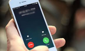 Giận nhau không nghe điện thoại của bạn gái, chàng trai hối hận cả đời 