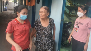 Chủ trọ ở Bình Dương chia sẻ khó khăn với công nhân thất nghiệp