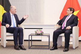 Thủ tướng dự Diễn đàn doanh nghiệp Việt Nam - Bỉ và tiếp lãnh đạo các tập đoàn