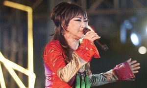 Danh ca Lê Uyên khóc nghẹn khi nhớ về người chồng quá cố