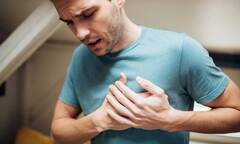 Phát hiện mắc bệnh hiếm sau khi thường xuyên đau ngực