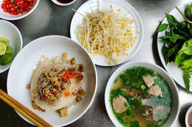 ‘Phở 2 tô’ - đặc sản không thể bỏ qua khi ghé thăm phố núi Gia Lai