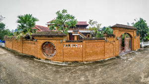 Độc đáo ngôi nhà xây dựng từ 30.000 viên đá ong ở Hà Tĩnh