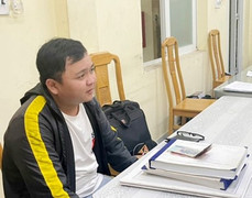 Bắt được kẻ dùng súng nhựa cướp tiền của khách tại ngân hàng ở Đồng Nai 