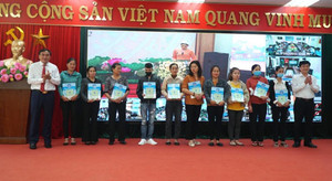 Huế hưởng ứng một chương trình ý nghĩa do BHXH Việt Nam tổ chức